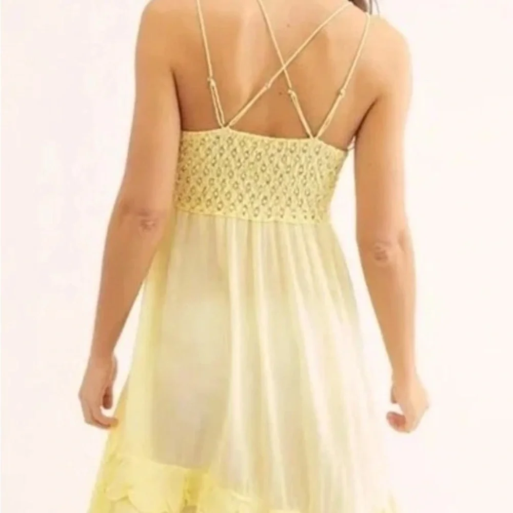 Free People  Adella Crochet Lace Ruffle Slip Mini Dress Size m new - Picture 2 of 5